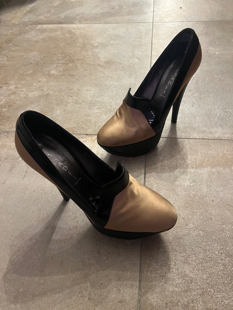 Casadei - Női cipő - Méret: Shoes / EU 40 #1.1