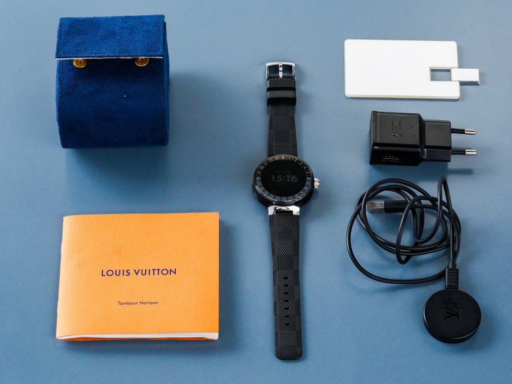 Louis Vuitton - Tambour Horizon Smartwatch - QA051 - Unisex - 2011-presente #2.1