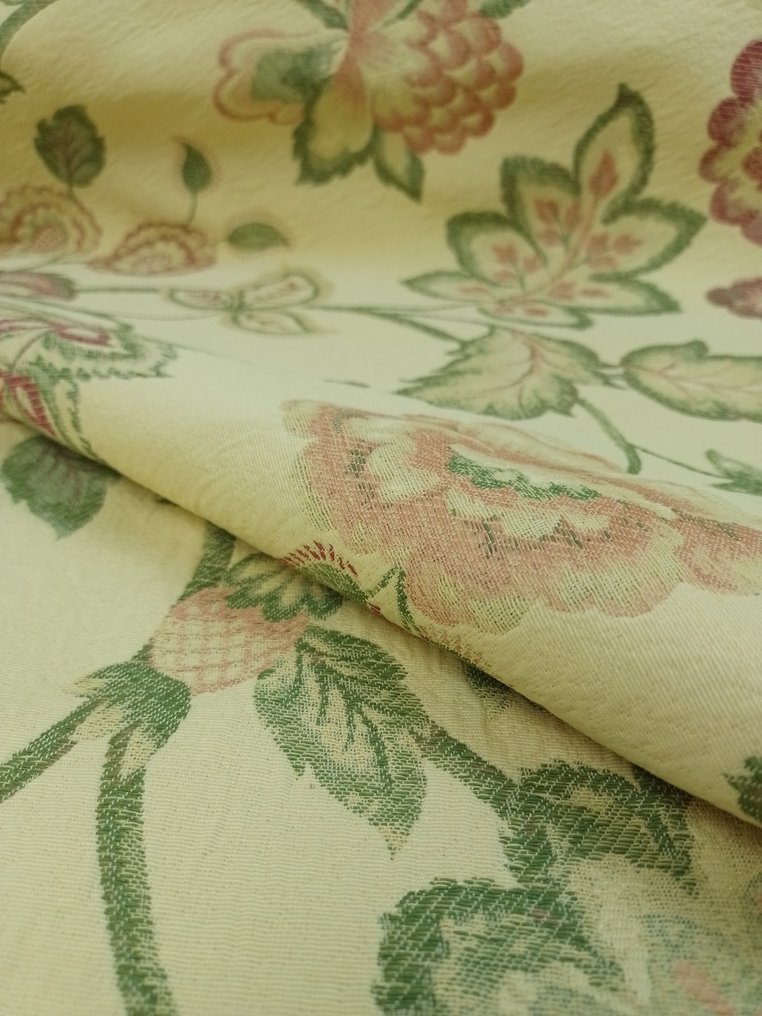 Sumptuous Jacquard woven in high weight. Light yellow floral motif - Upholstery fabric  - 500 cm - 280 cm #1.2