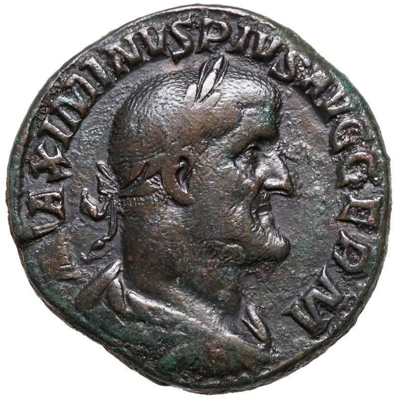羅馬帝國. 馬克西米努斯·色雷克斯 (AD 235-238). Sestertius Rom, SALUS thront vor Schlange #1.1