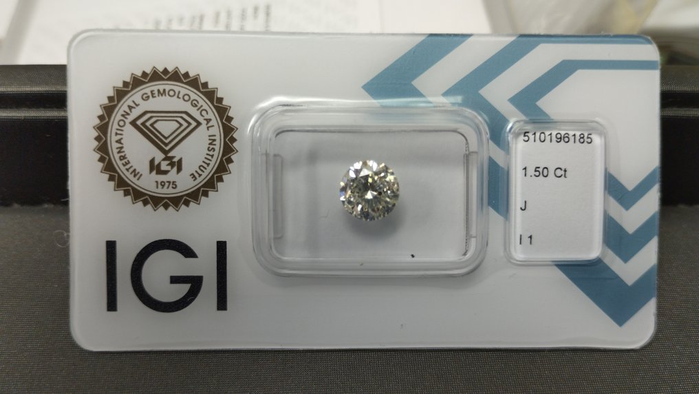 1 pcs Diamant  (Natürlich)  - 1.50 ct - Rund - J - I1 - International Gemological Institute (IGI) #1.1