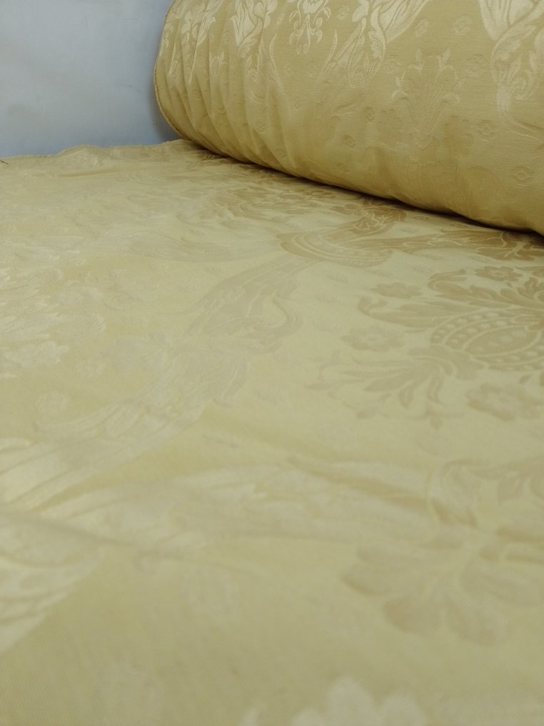 San Leucio cu lățime dublă foarte elegantă în aur de mare greutate - Țesătură tapițerie  - 500 m - 280 cm #2.1