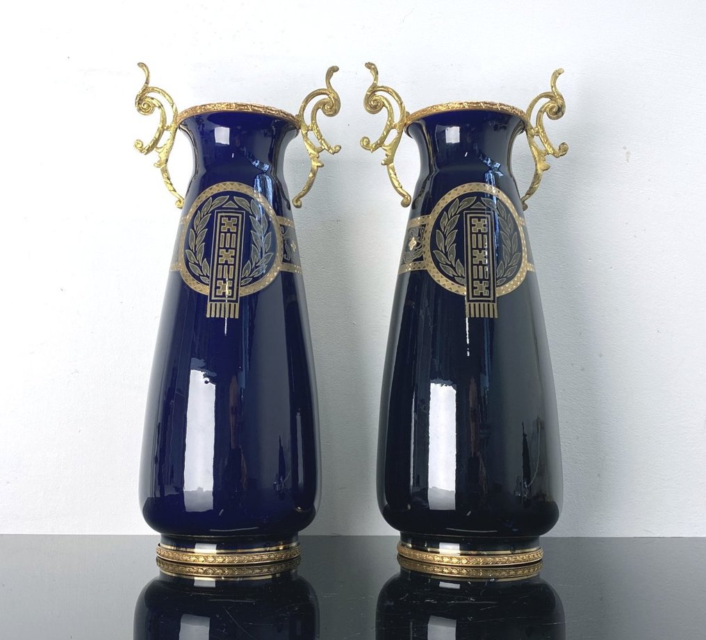 Sarreguemines - Paire de Vases Art Nouveau en Bleu Royal avec Montures en Bronze Doré H :33cm - Vase (2)  - Keramikk #2.2