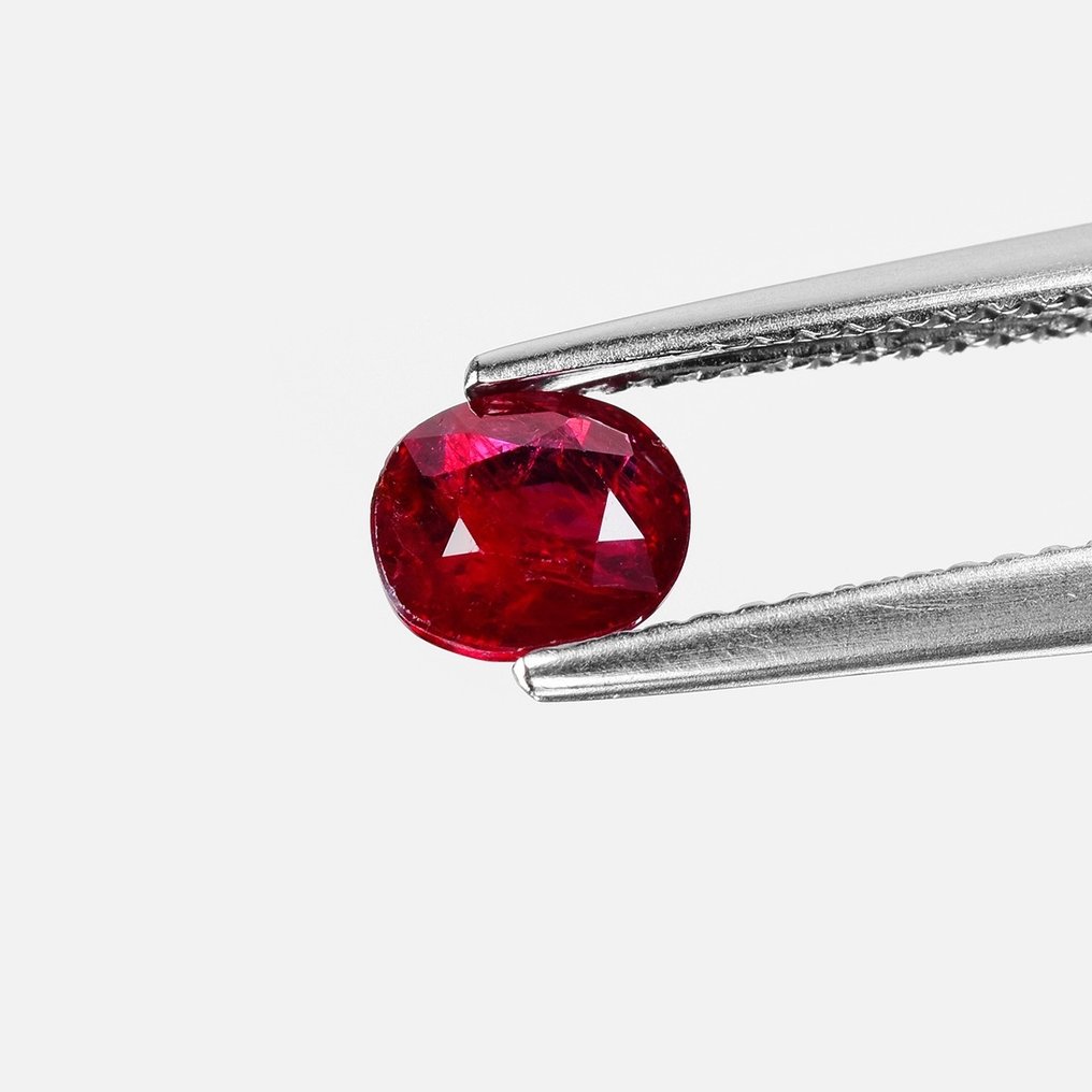 Rot Rubin  - 1.03 ct - Asian Institute of Gemological Sciences (AIGS) #2.1