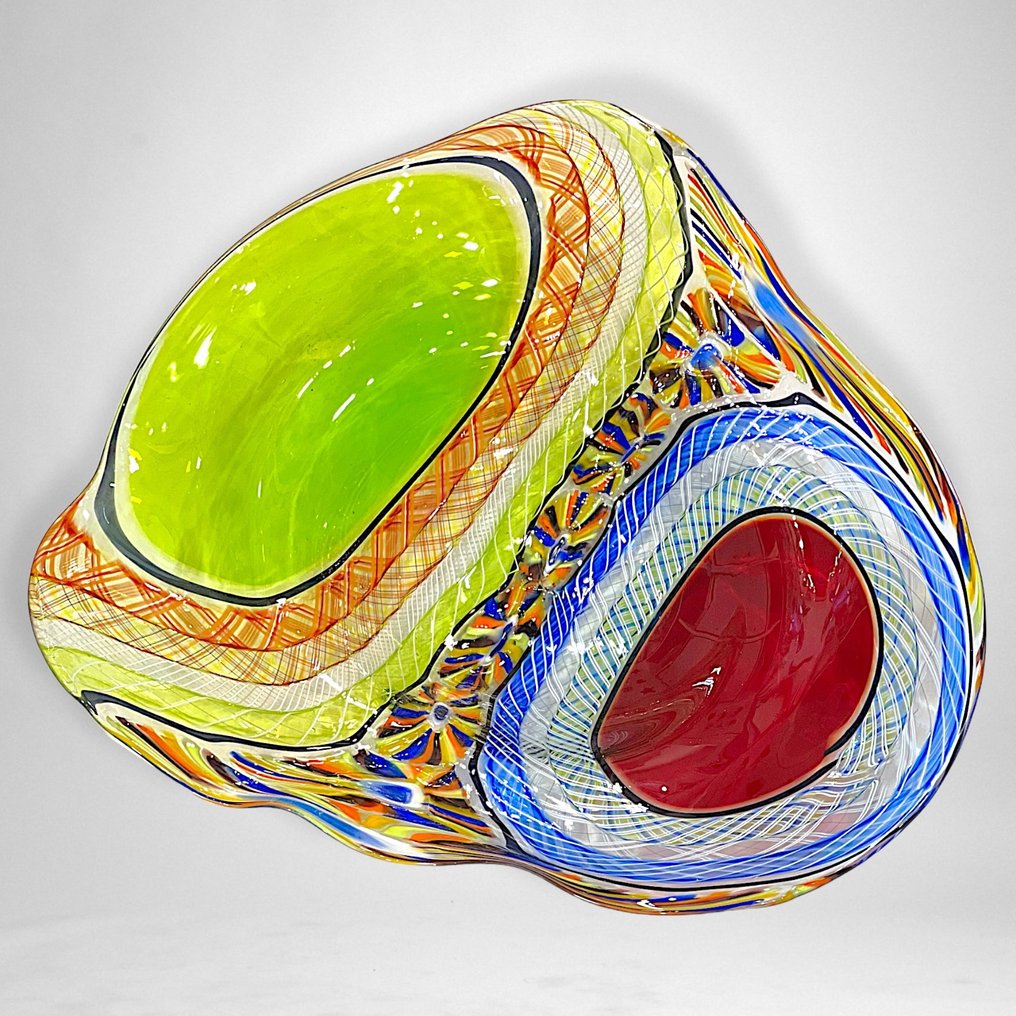 Filippo Maso - Bordopsats - Stort flerfarvet centerpiece med filigran, murrin og reticello - 42 cm  - Glas #1.1
