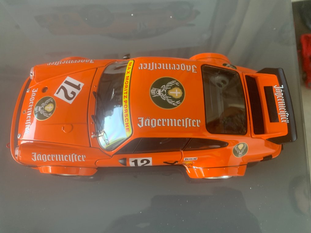 Schuco 1:18 - 模型汽车 -PORSCHE 934 RSR #3.2