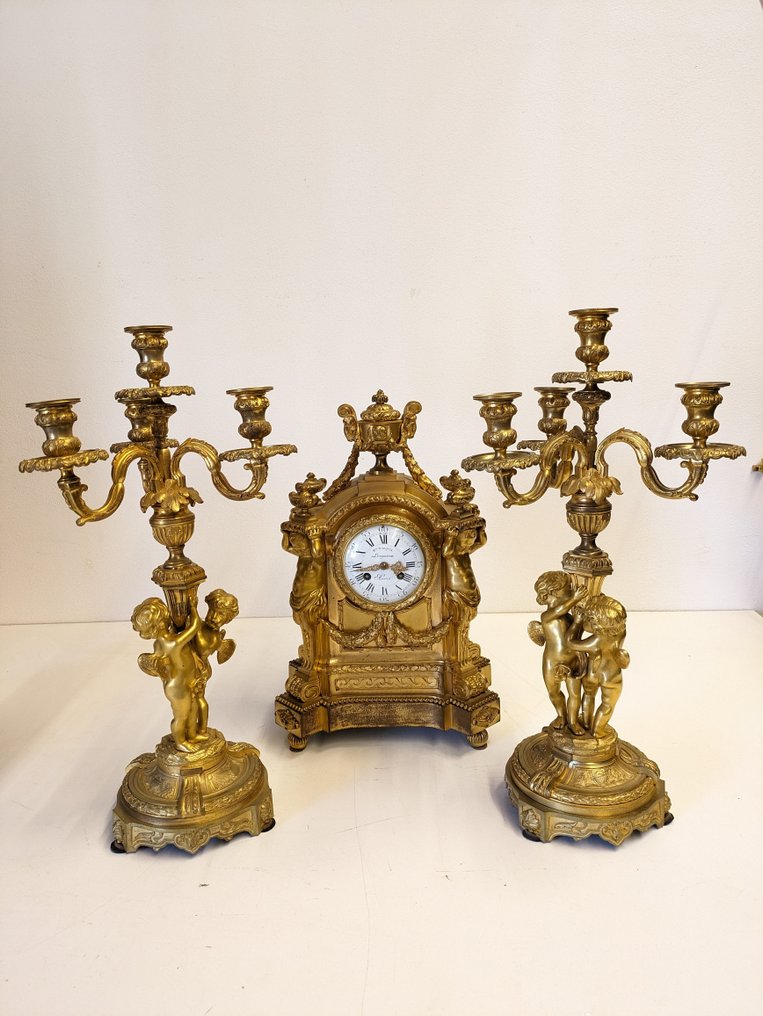 Conjunto de relógio e guarnição  (3) - Mon Marquis - Languereau -   Bronze dourado - 1850-1900 #2.1