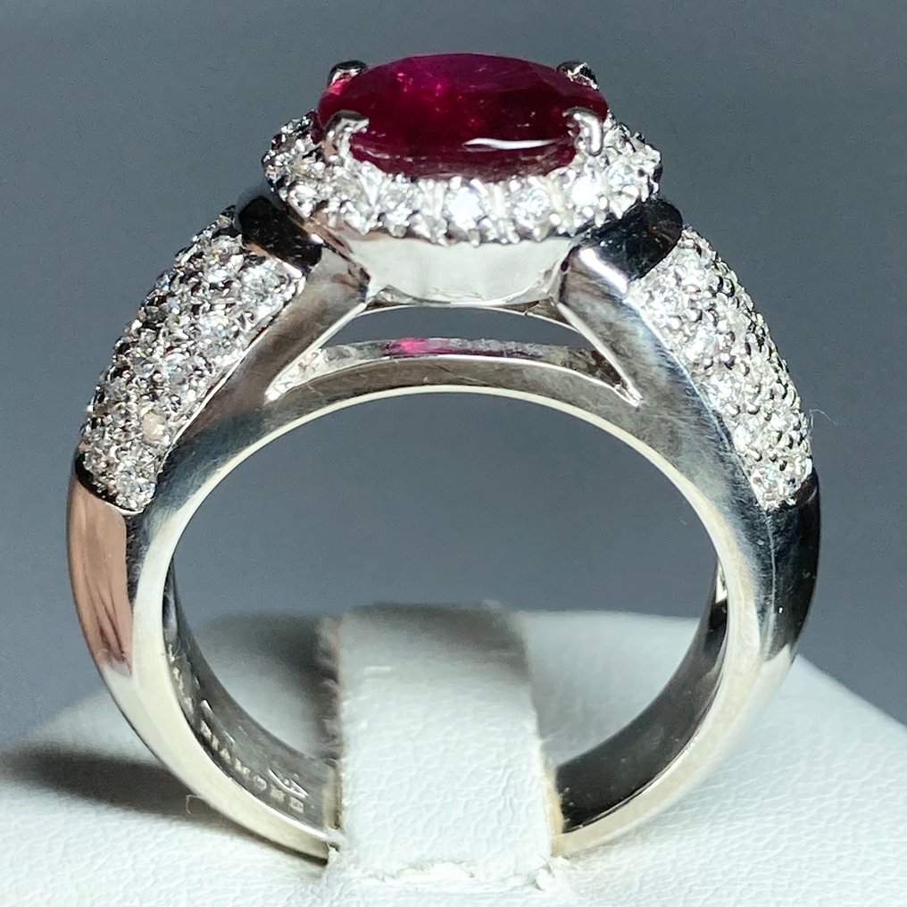 Pala Diamond - Ring Hvidguld -  1.70 tw. Rubin - Diamant #1.2