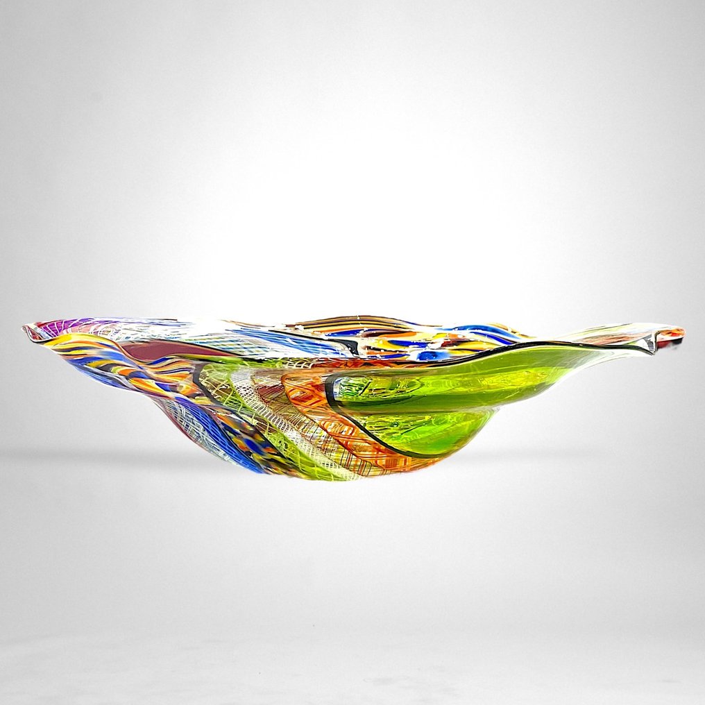 Filippo Maso - Bordopsats - Stort flerfarvet centerpiece med filigran, murrin og reticello - 42 cm  - Glas #2.1