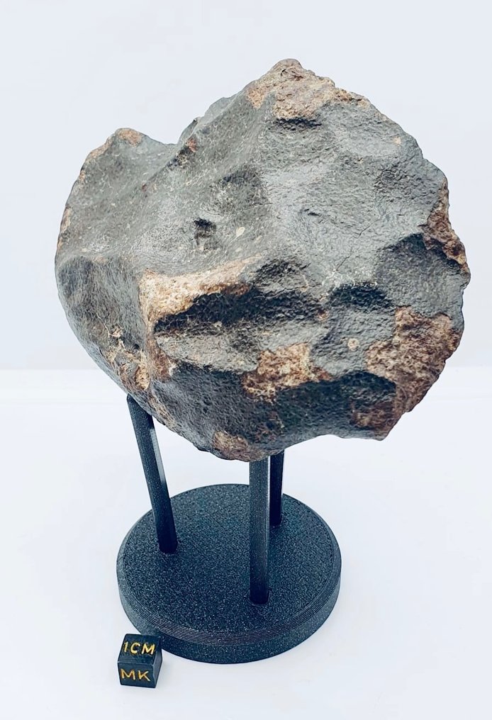 Meteorito NWA sin clasificar Meteorito de condrita - Altura: 130 mm - Ancho: 90 mm - 1000 g - (1) #1.1