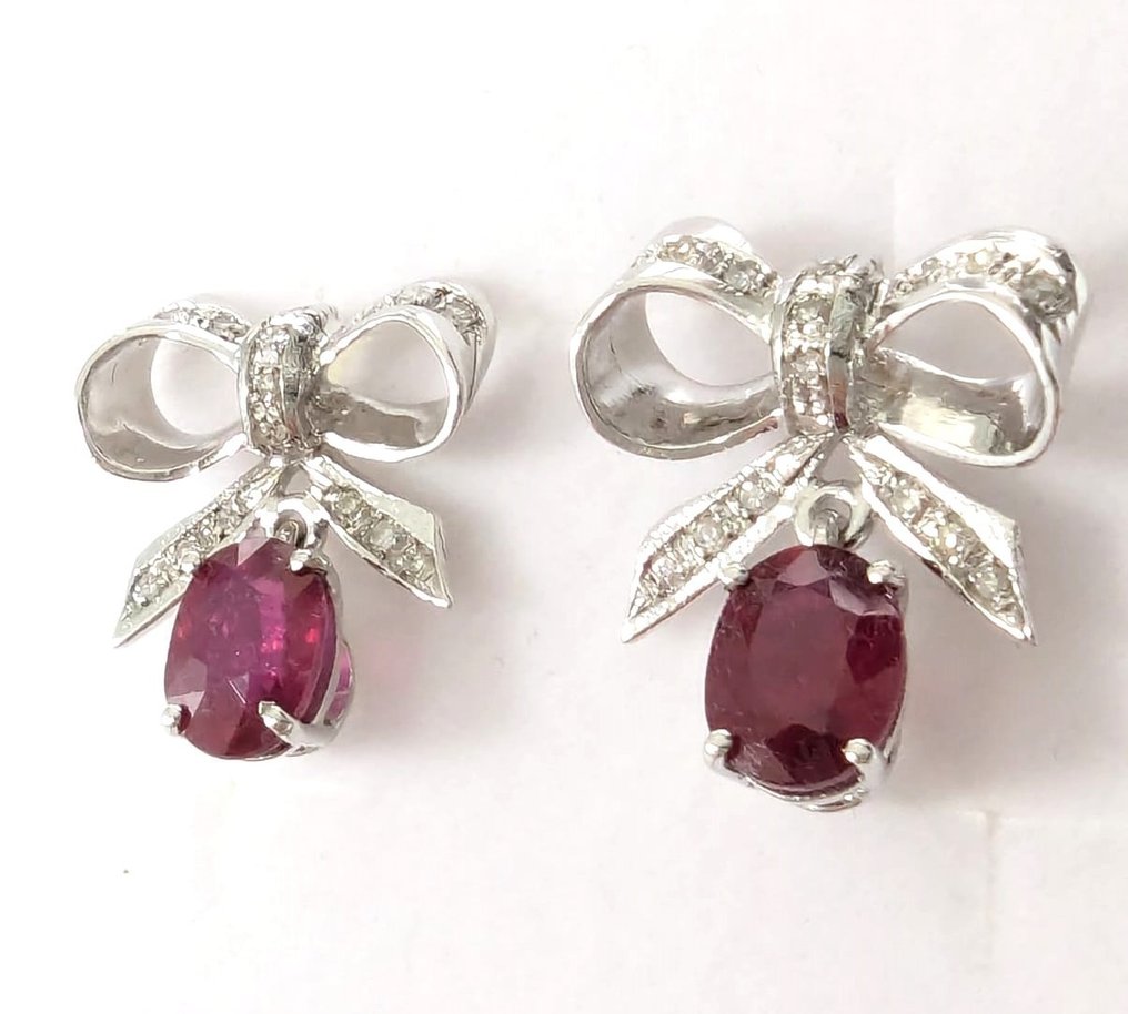 Earrings - 18 kt. White gold Ruby - Diamond #1.1