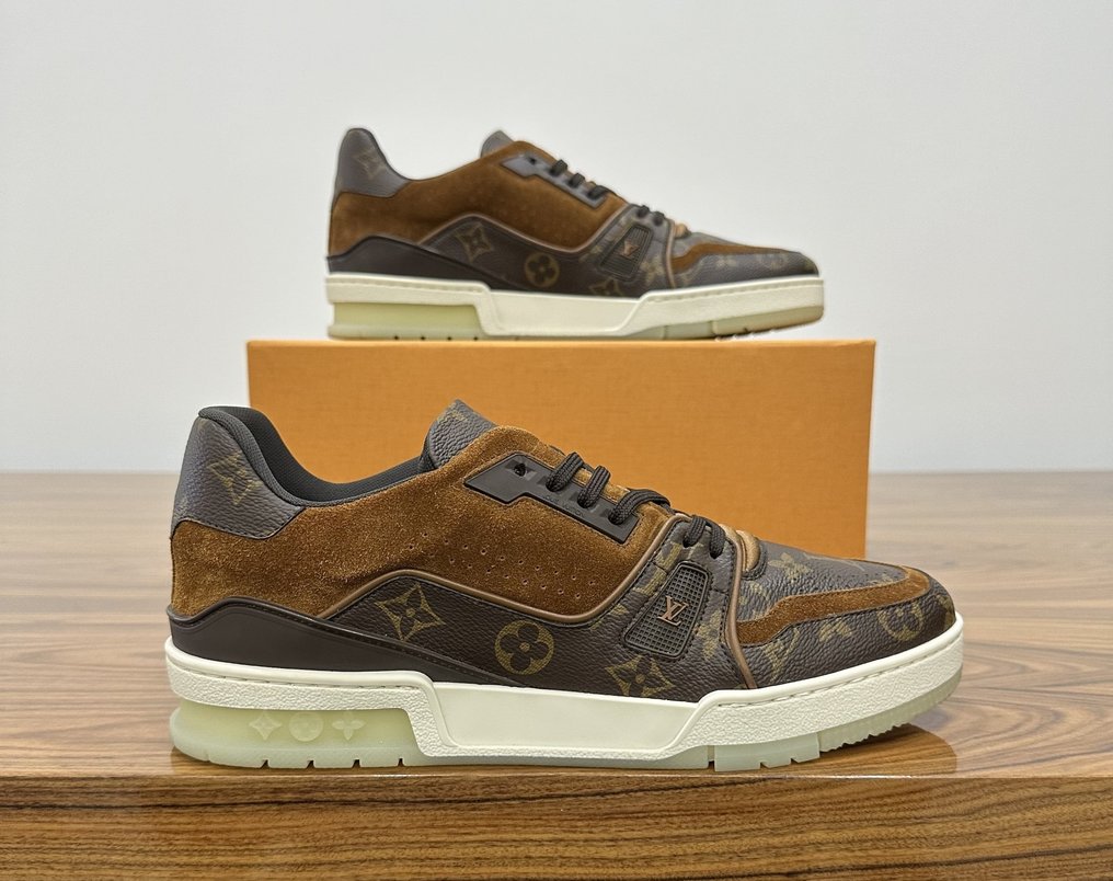 Louis Vuitton - Sneakers - Mέγεθος: Shoes / EU 43, UK 8,5 #2.1