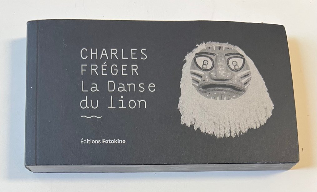 Charles Fréger - Flipbook La Danse du lion. Le Bongsan talchum en Corée - 2014 #1.1