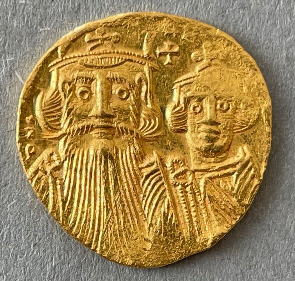 Bysantinska riket. Constans II (AD 641-668). Solidus #1.1