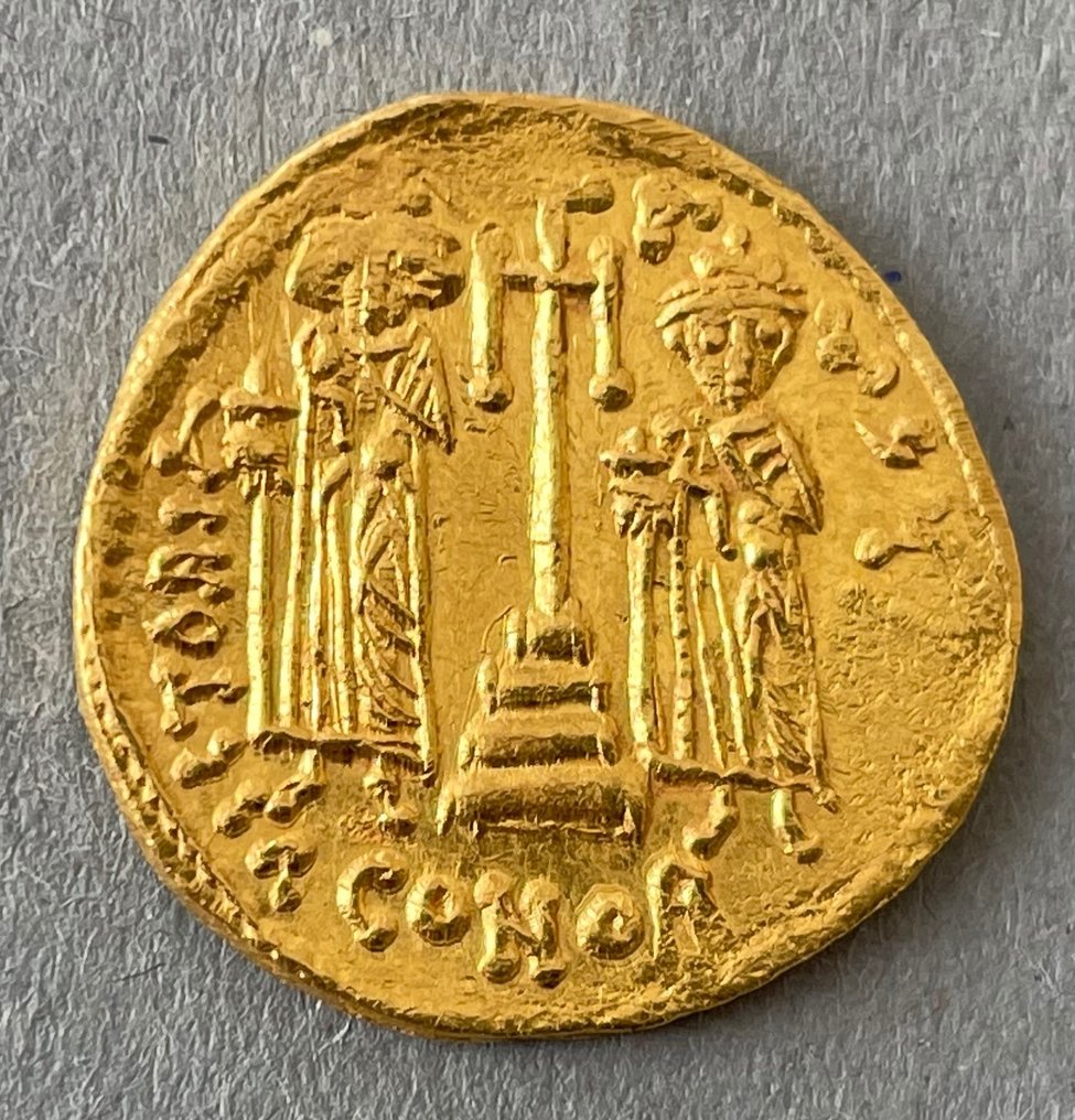 Bysantinska riket. Constans II (AD 641-668). Solidus #1.2