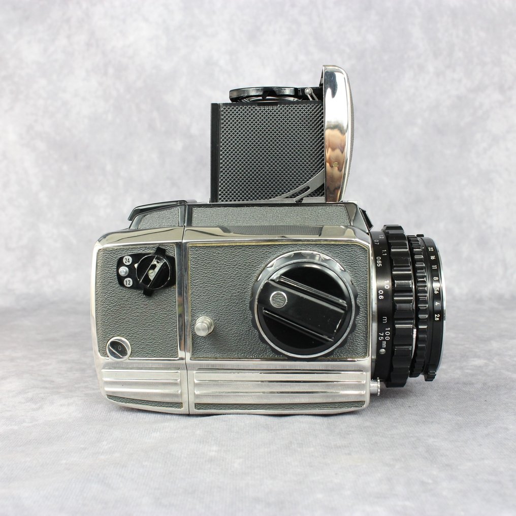 Zenza Bronica + Nikkor-P 75mm F/2.8 Lens 120 / közepes formátumú fényképezőgép #2.1