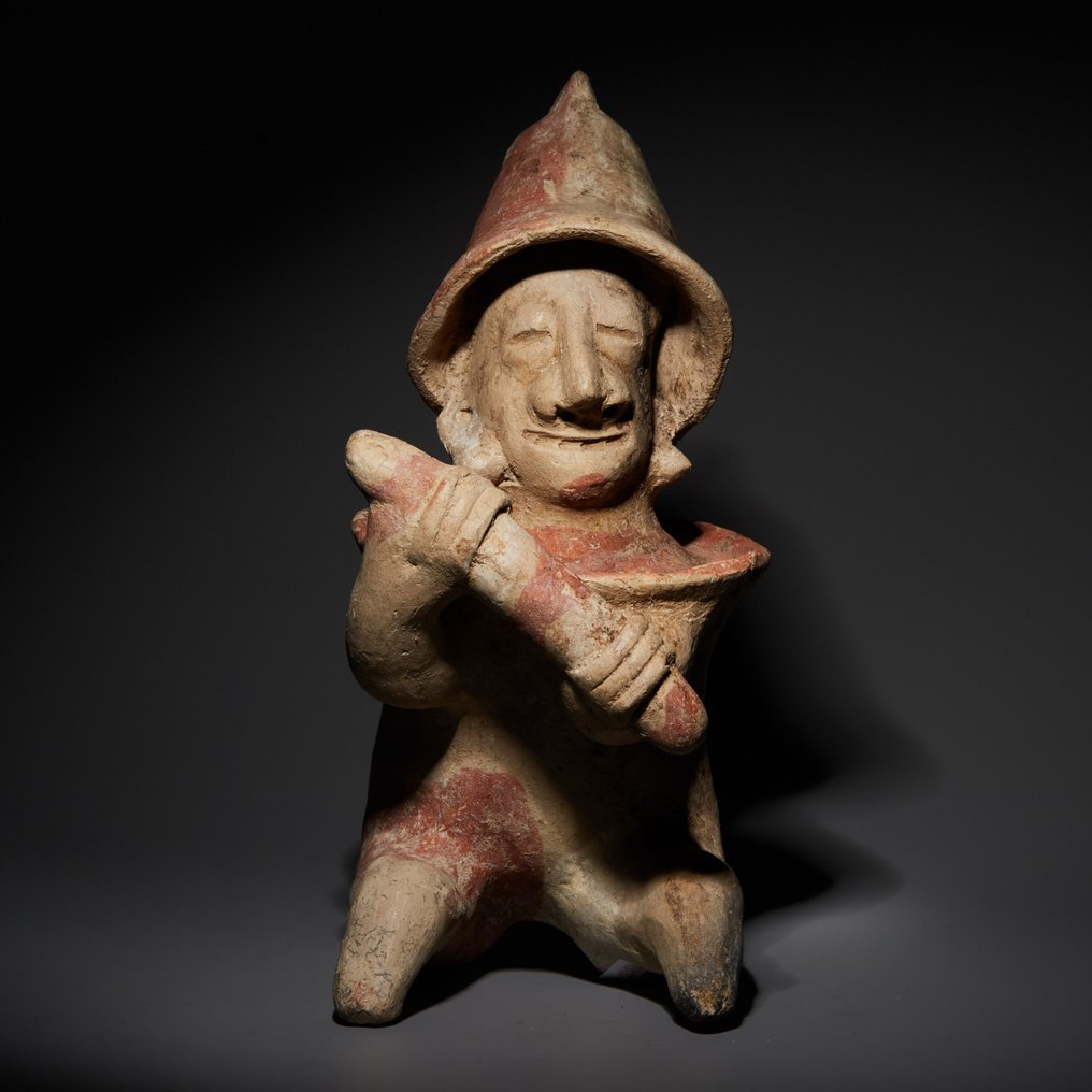 Jalisco, Nyugat-Mexikó Terrakotta Harcos figura. Kr.e. 200 - Kr.u. 250. 20,5 cm magas. Spanyol behozatali engedély. #1.1