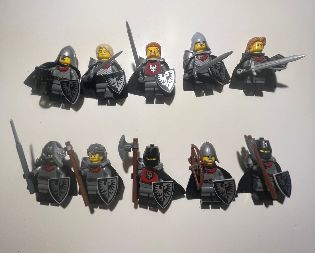 Lego - Castle - 10 x RARE Red Black Falcons Knights Army Minifigures FULL ARMED Lot Limited Edition original #2.2