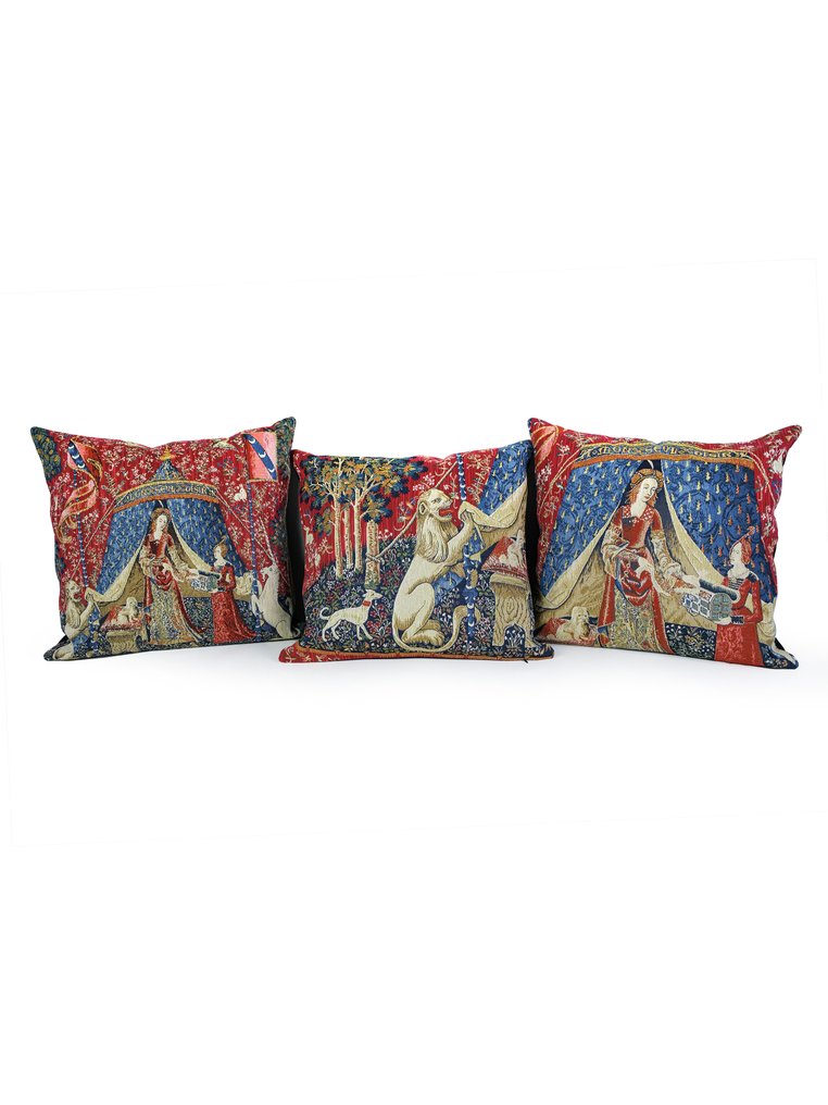 Giuri Tessuti - Set of 3 exclusive LA DAMIGELLA MEDIEVALE cushions - Italian craftsmanship - Cushion (3) #1.1