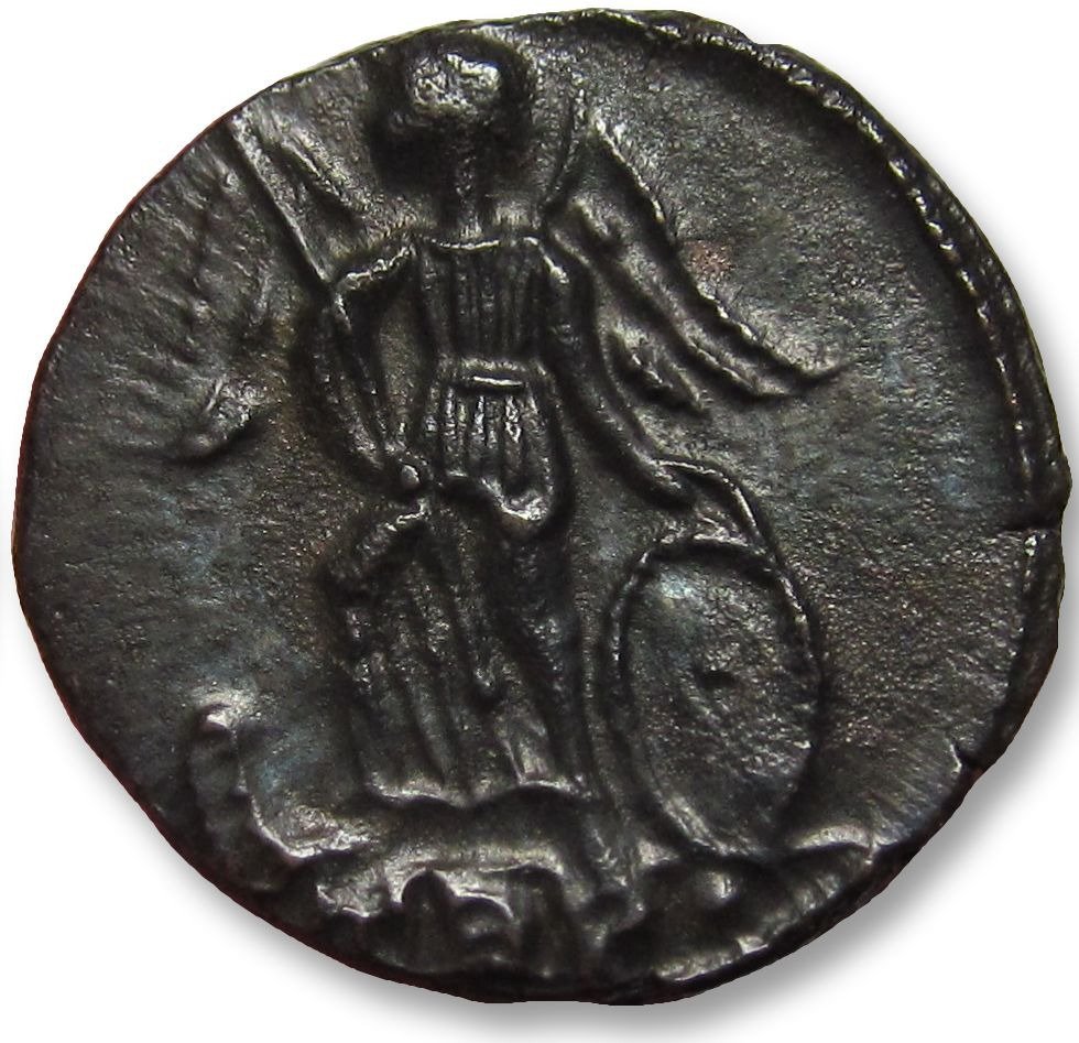 Római Birodalom. I. Konstantin (AD 306-337). Follis Treveri (Trier) mint circa 330-333 A.D. - mintmark TRP• - #1.2
