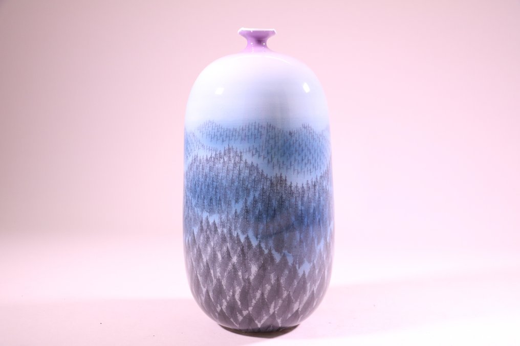 Piękny porcelanowy wazon Arita z wzorem - Porcelana - Fujii Shumei 藤井朱明 (1936-2017) - Japonia - Druga połowa XX wieku #3.1