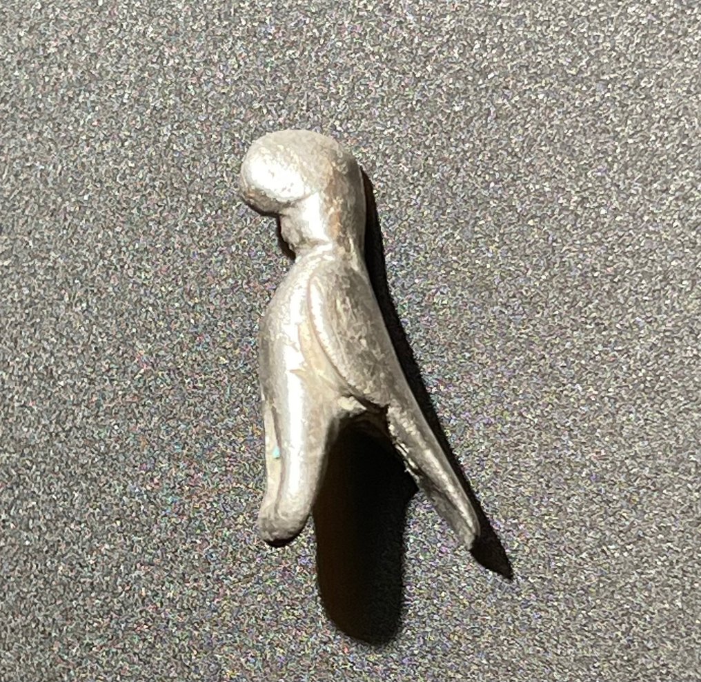 Ókori római Ezüst Emblematikus légiós szobrocska-amulett/medál a katonai dicsőség és erő Sas szimbólumaként. #2.1