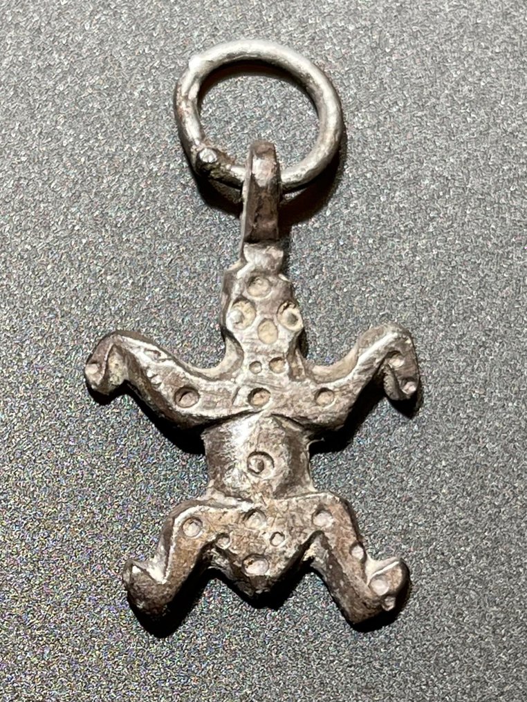 Roma Antiga Prata Pingente Amuleto de Sapo bem estilizado, símbolo de harmonia, fertilidade, libertinagem e deusa #1.1