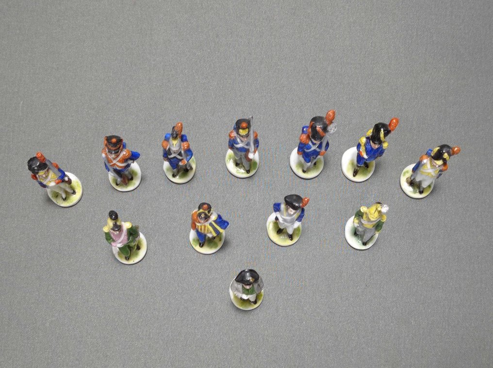 Scheibe-Alsbach - 12 Soldats de l'Armée - Premier Empire Napoléon - Militær miniatyrfigur - Porselen #3.1