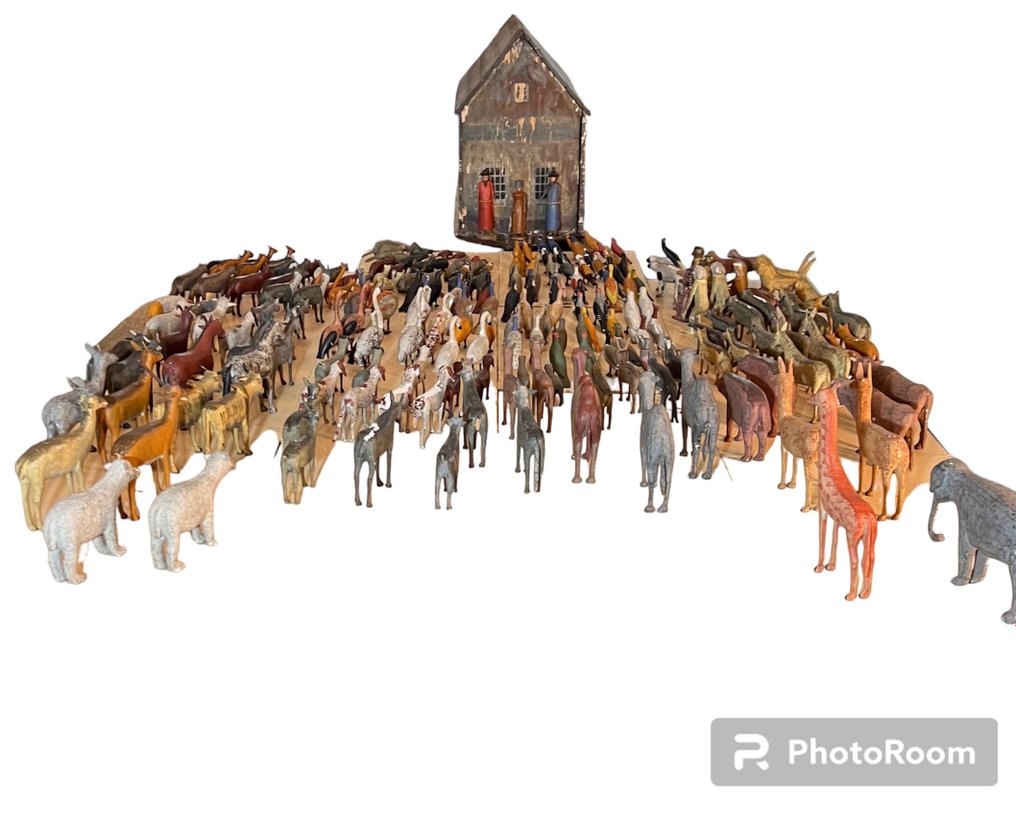 An impressive carved and painted Noah's Ark, Erzebige - Figurita en miniatura (233) - Madera #1.1