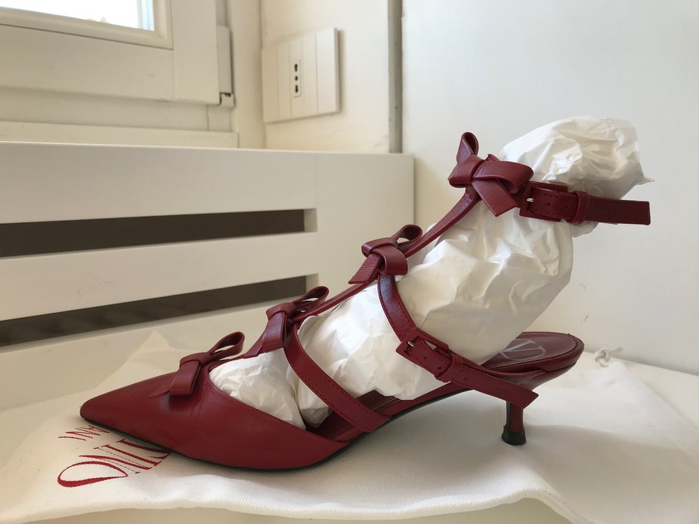 Valentino - Pantofi cu toc - Dimensiune: Shoes / EU 37.5 #3.2
