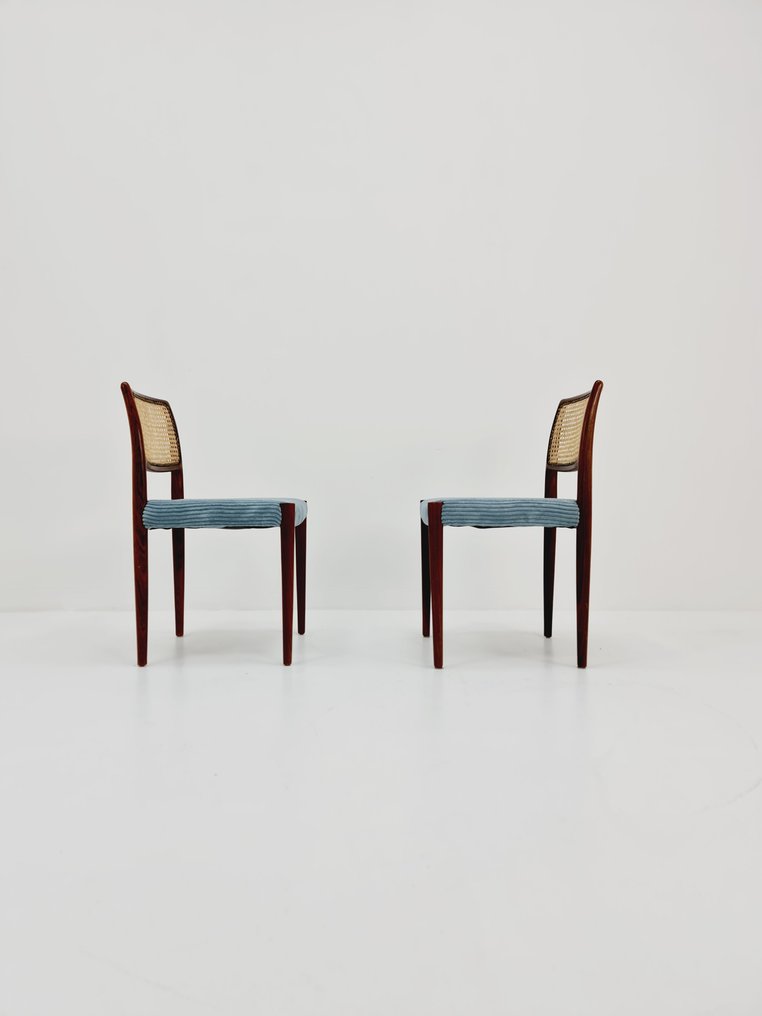 Καρέκλα - Δύο καρέκλες τραπεζαρίας από ξύλο τριανταφυλλιάς στα μέσα του αιώνα #2.1