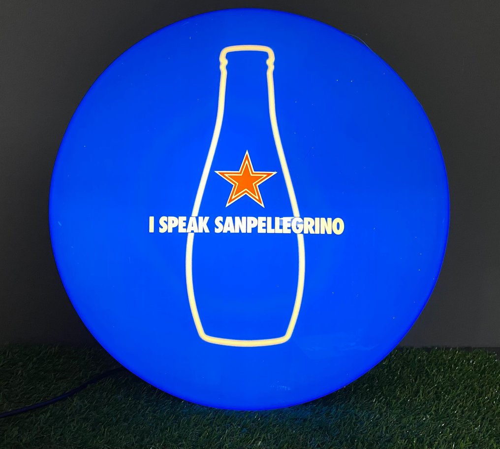 Sanpellegrino - Lightbox - Plastik #1.1