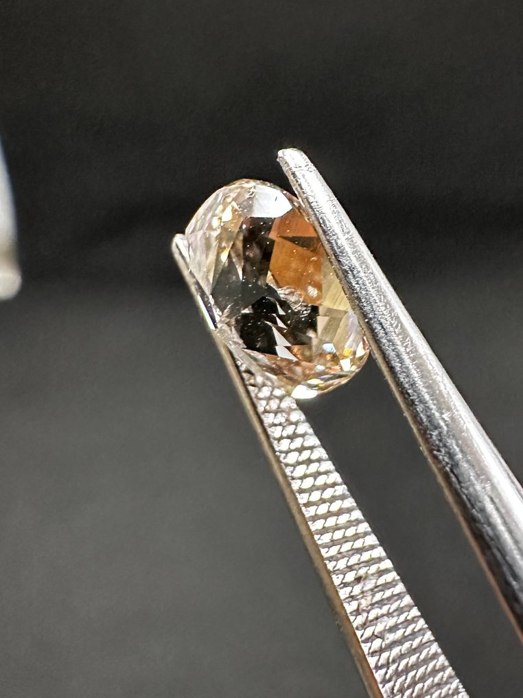 1 pcs 钻石 - 1.12 ct - 椭圆形、混合切割 - 淡彩褐带黄 - I1 内含一级 #1.2
