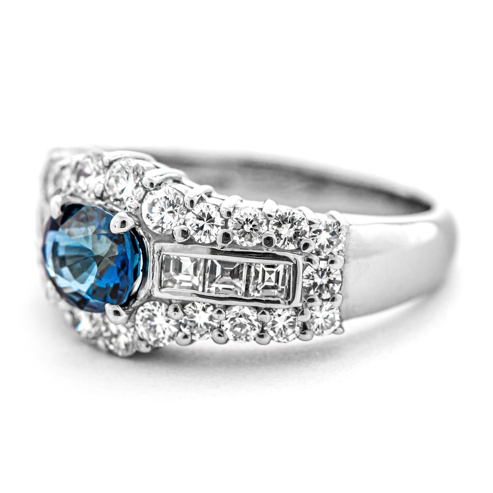 Ring Platinum -  2.21ct. tw. Sapphire - Diamond #3.1