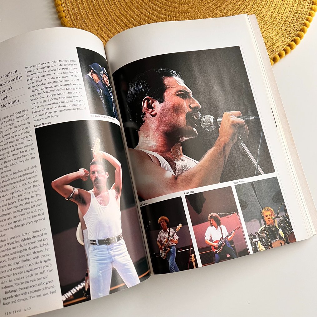 LIVE AID 1985 UK Concert Chronicle Tour Book - 1985 #2.1