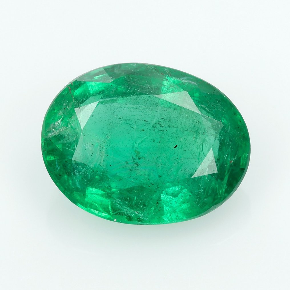 Green Emerald  - 2.22 ct - Gemological Institute of America (GIA) #2.1