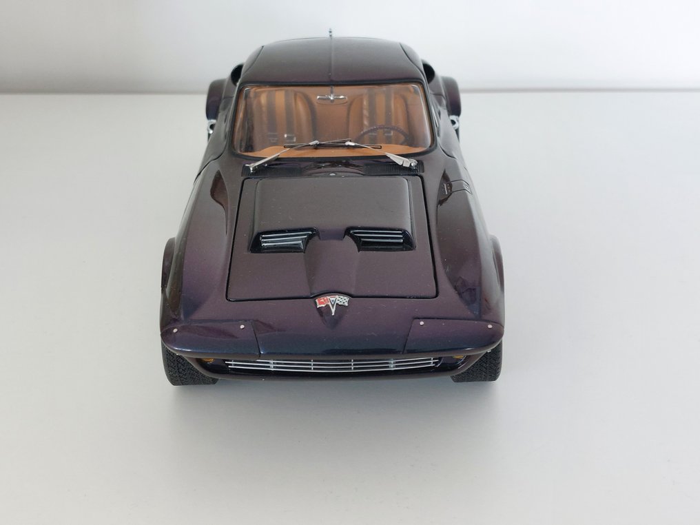 Exoto 1:18 - Voiture miniature - Exoto - 1963-65 Exoto Corvette Grand Sport Coupe #3.1