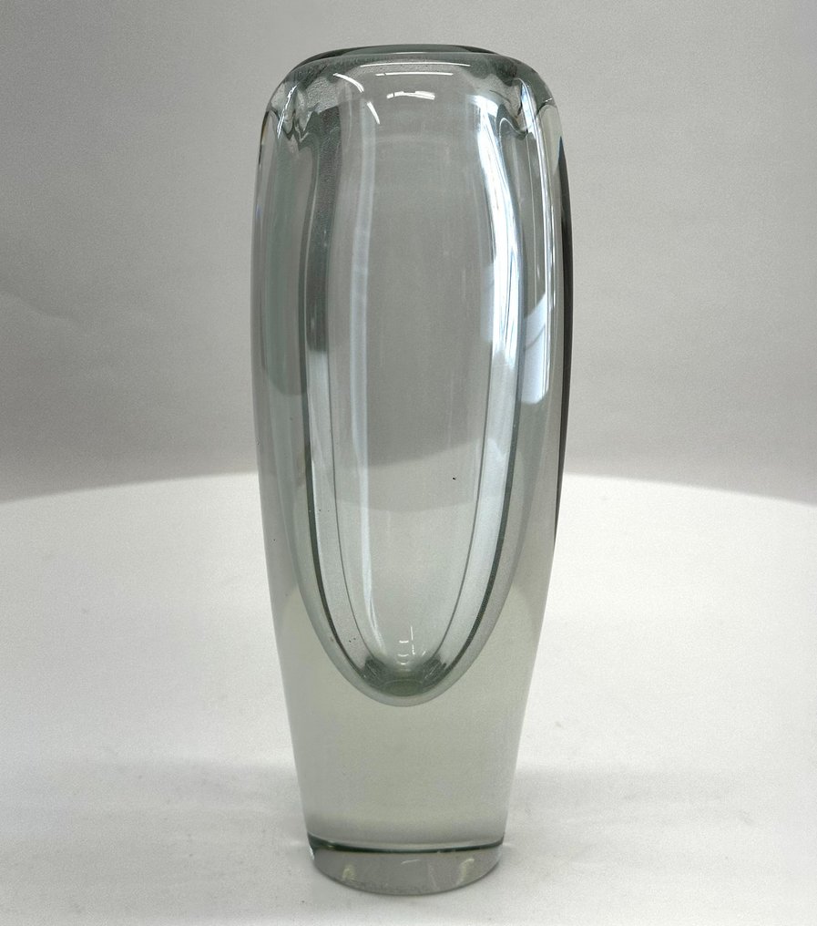 Kaj Franck (Finland, 1911-1989) - Vase  - Glass #2.1