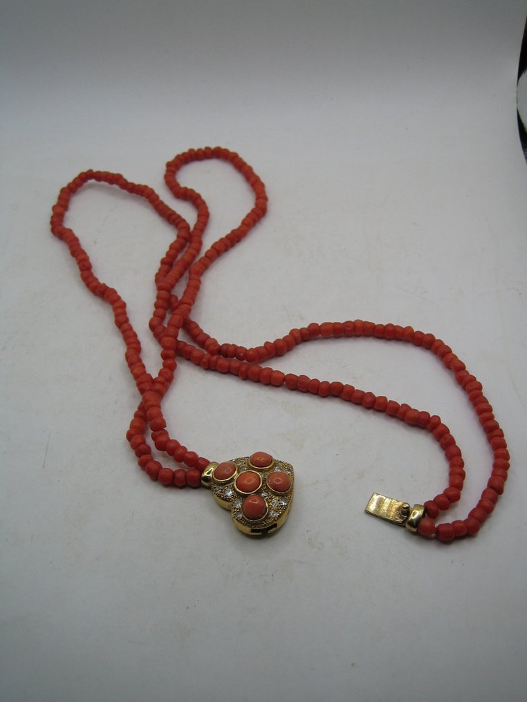 Collar Oro amarillo, Collar de coral de Cerdeña 12g de oro de 20 quilates 15 diamantes talla antigua corazón alrededor de Coral #1.1