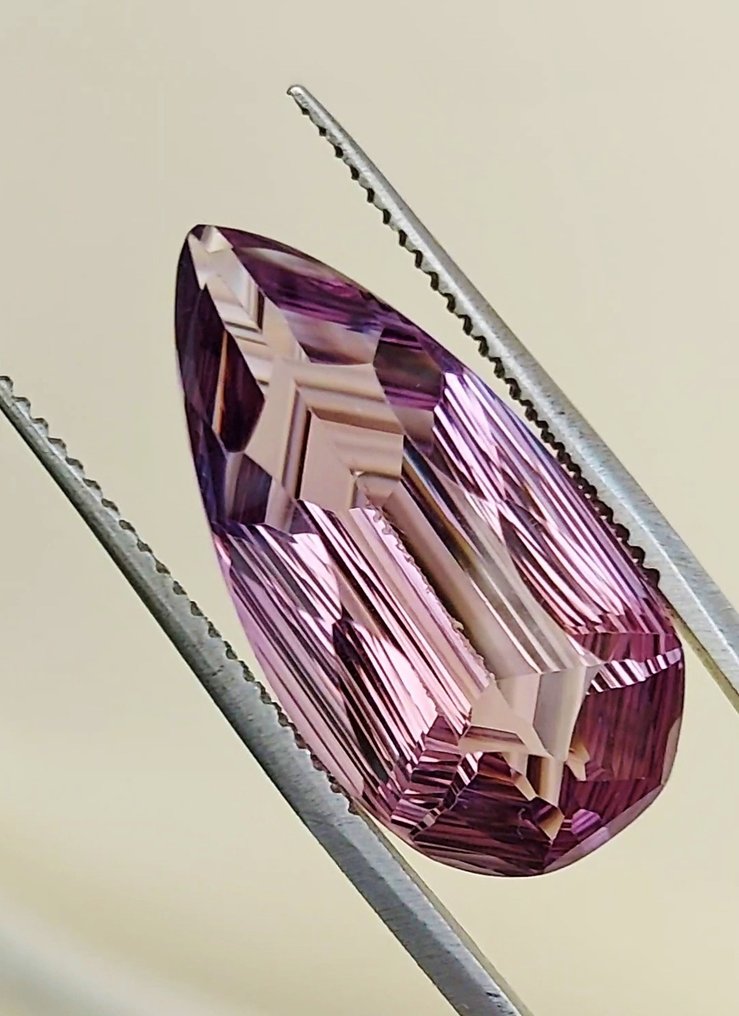 紫水晶  - 19.74 ct - 西班牙宝石学院（IGE） #1.1