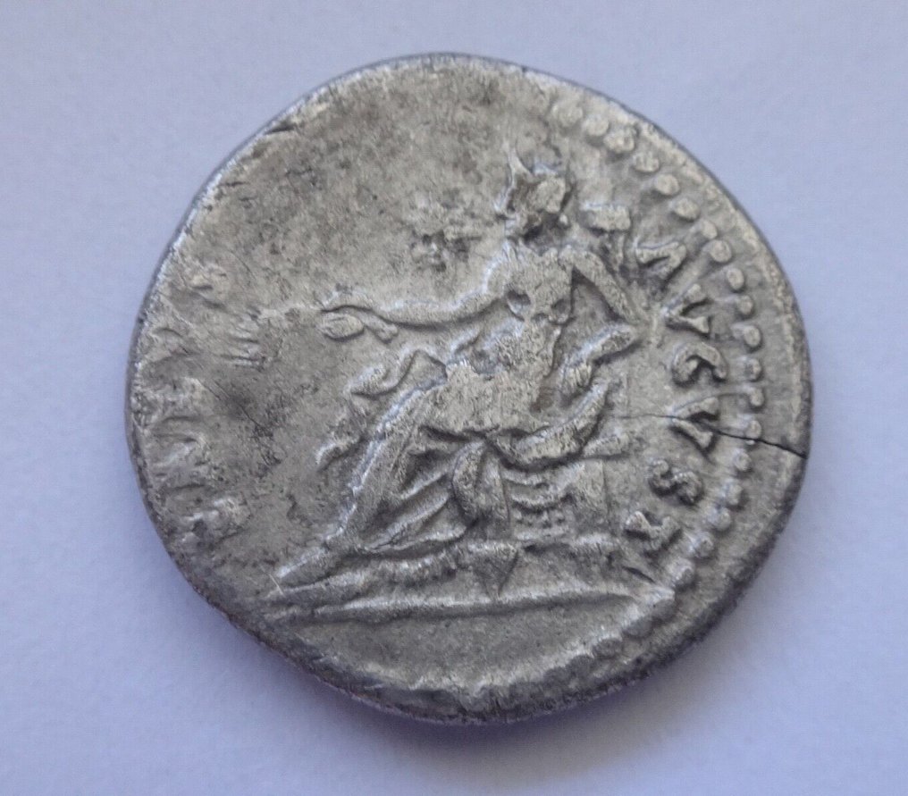 Imperio romano. Domitian. AD 81-96. AR. Denarius #2.2
