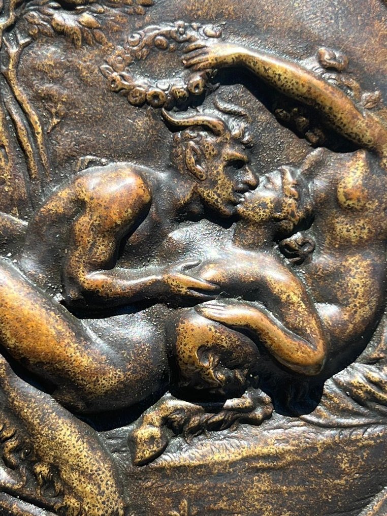 Medaglia in Bronzo -  Fauno con Ninfa - nello stile di Clodion (1738 - 1814) - Medaglia  #2.1