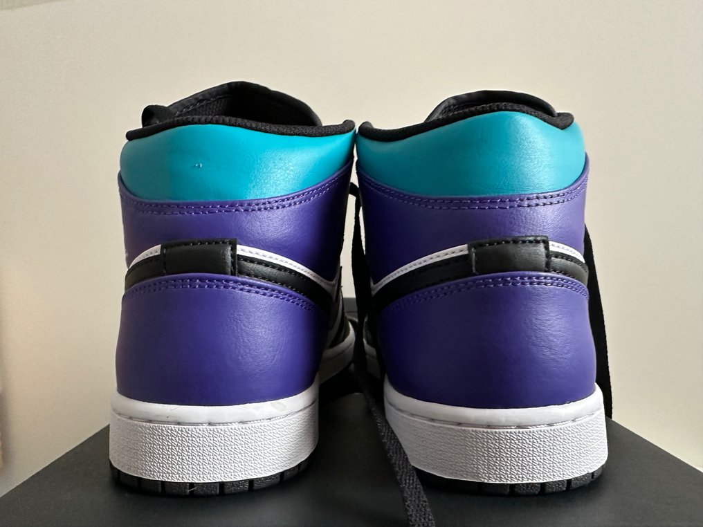 Air Jordan - Sneakers - Maat: Shoes / EU 43 #2.2