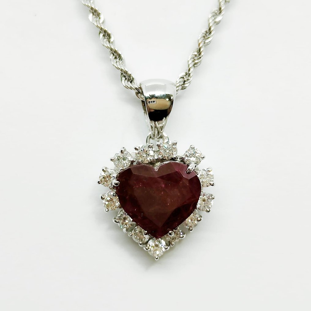 No Reserve Price - Necklace with pendant - 18 kt. White gold -  4.34ct. tw. Ruby - Diamond #1.1