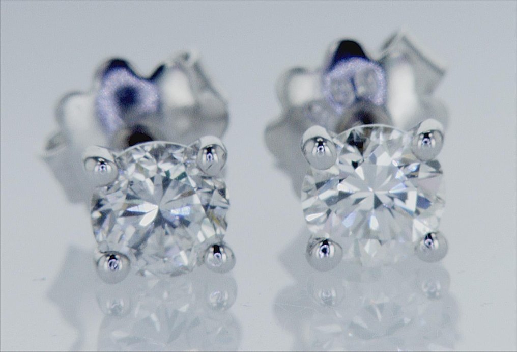 Boucles d'oreilles - 14 carats Or blanc -  1.00ct. tw. Diamant  (Naturelle) #3.1