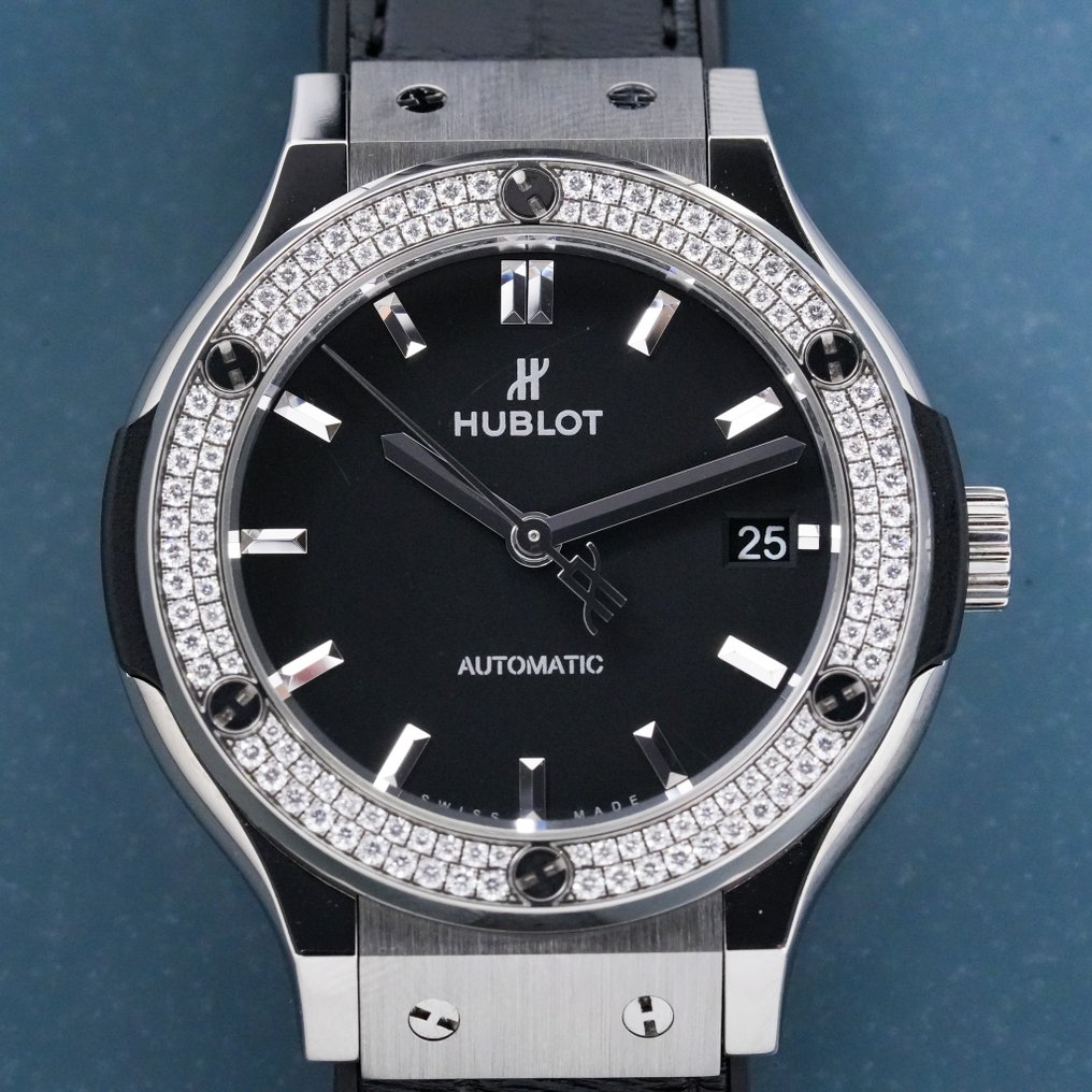 Hublot - Classic Fusion Titanium Diamond - 565.NX.1171.LR.1104 - Miehet - 2011-nykypäivä #1.1