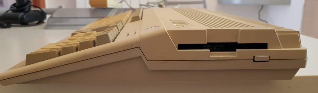 Commodore AMIGA 500 with expansion to 1MB - Sæt med videospilkonsol + spil - I original æske #3.1