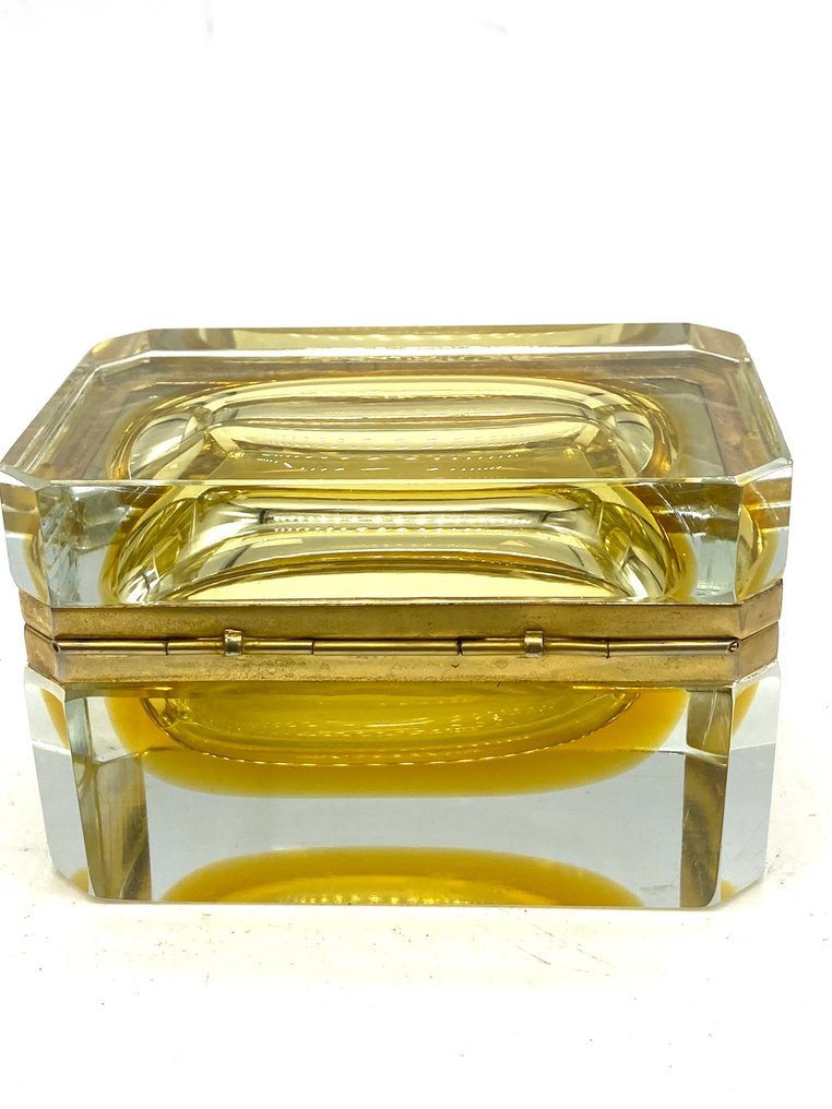 Jewellery box - Large finely crafted submerged glass jewelery box / casket (weight 1,100 grams) #3.2