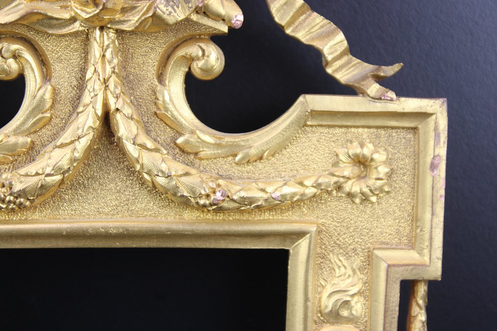 Ornament decorativ - Cadru floral victorian din bronz aurit antic. - Franța #3.2