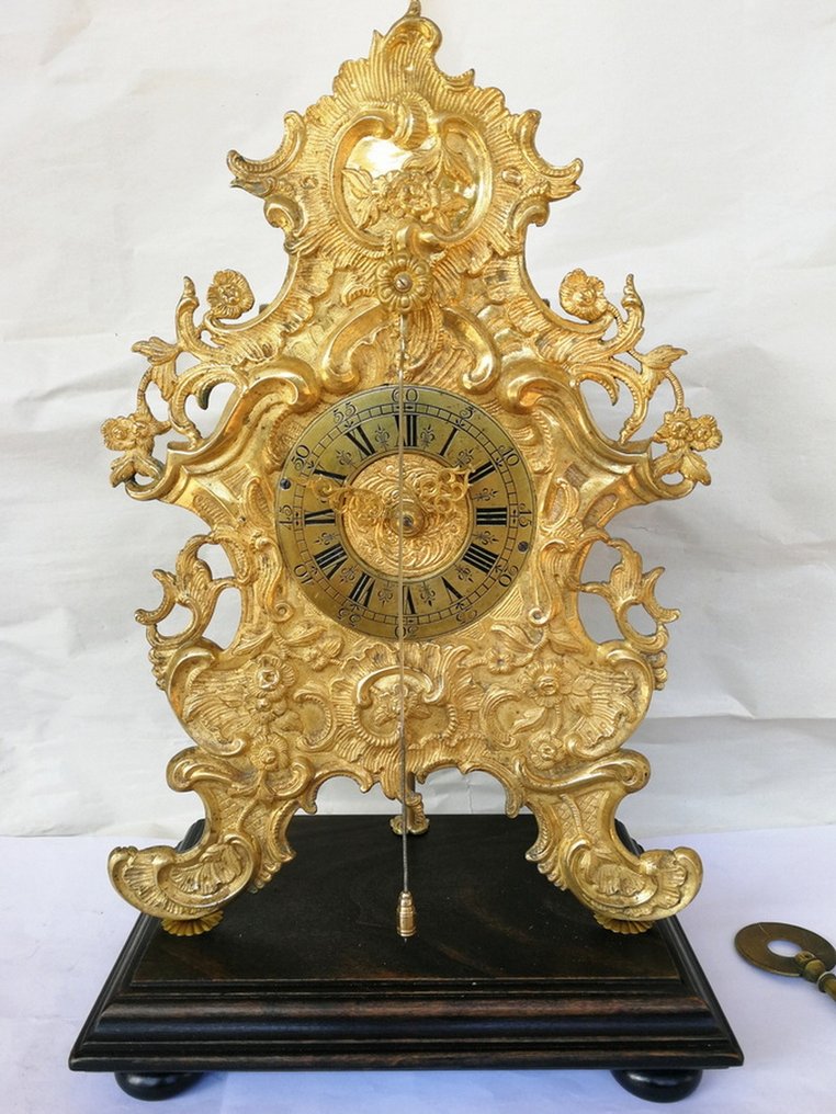 罕見的大型早期主軸庫存時鐘 -  古董 火鍍金的精美青銅，重複！ - 1750-1800 #1.2